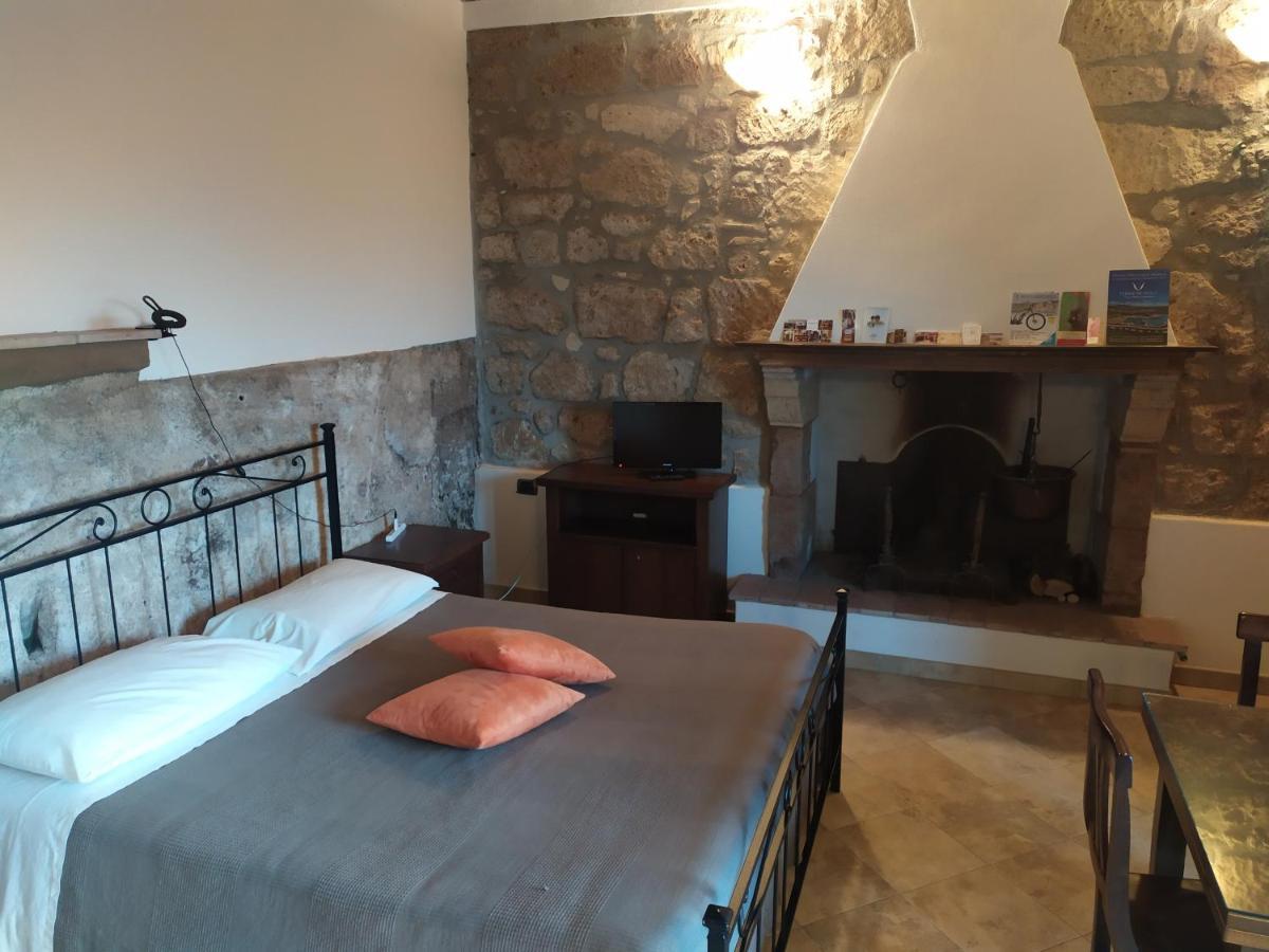Mozzafiato Pitigliano Apartamento Exterior foto